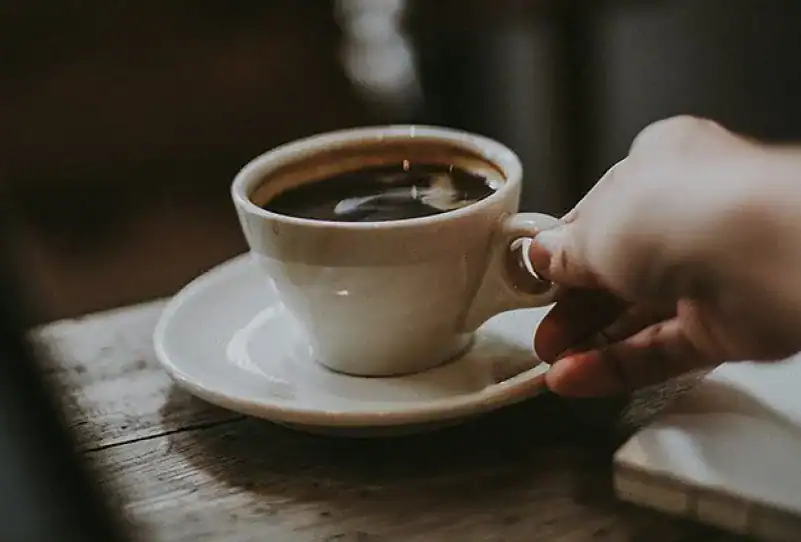 yaku-lavazza-obraty-dlya-zavaryuvannya-v-chashczi-chitkyj-gid-z-vyboru-najkrashhoyi-sumishi