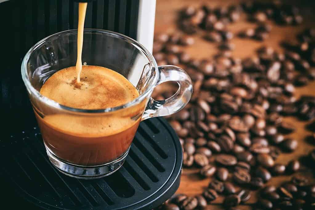 yak-prygotuvaty-klasychnyj-espreso-z-kavoyu-lavazza