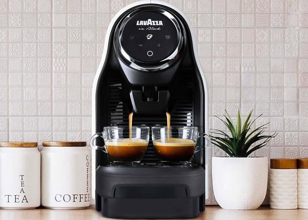 yaka-najsmachnisha-zernova-kava-lavazza-dlya-kavovarky